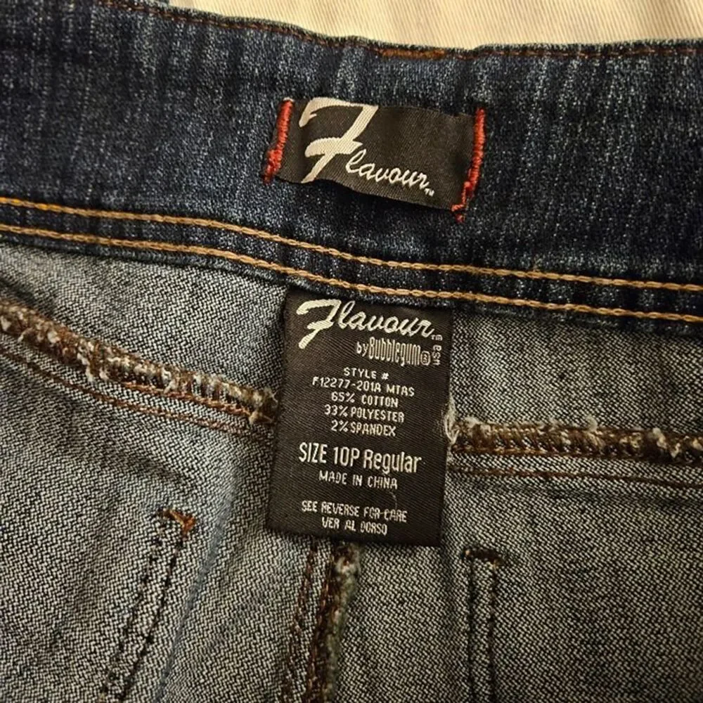 Y2K Flavour Bubblegum 10P Jeans 10S Petite Short 10 P Regular Stretch Flare NEW - Picture 3 of 9